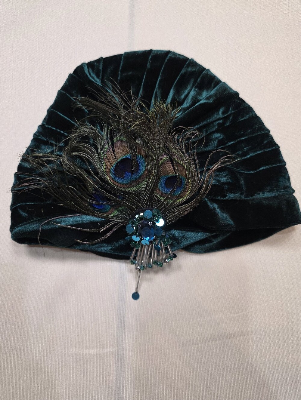 Emerald Green Velvet Turban Hat Peacock Feather Jeweled Clip
